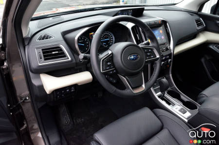 Subaru Ascent 2021, intérieur